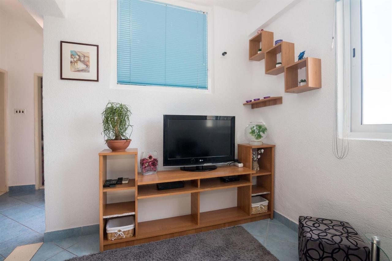 Apartments Tolj Igrane Extérieur photo