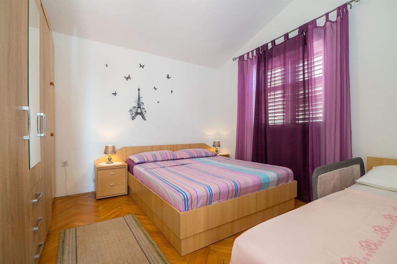 Apartments Tolj Igrane Extérieur photo